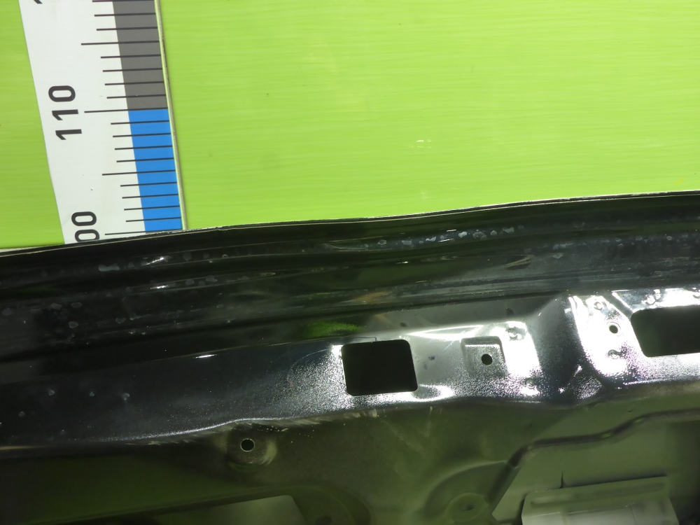 Дверь багажника