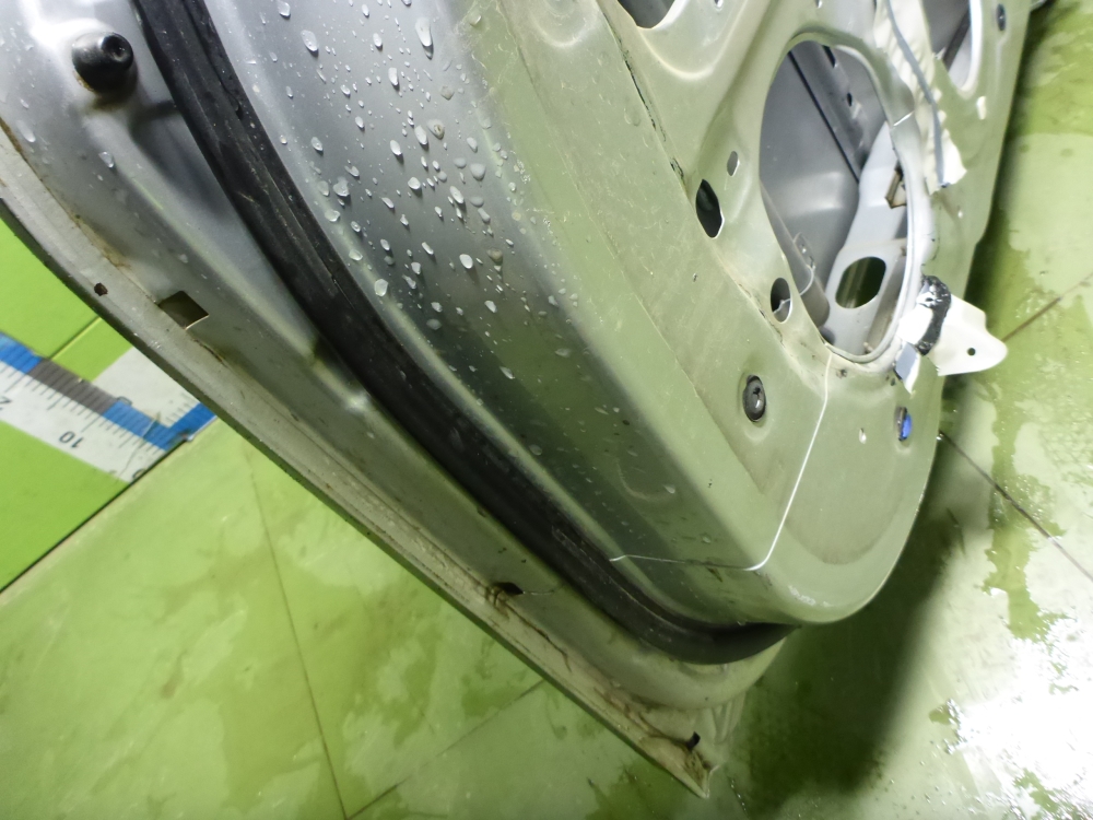 Дверь задняя левая