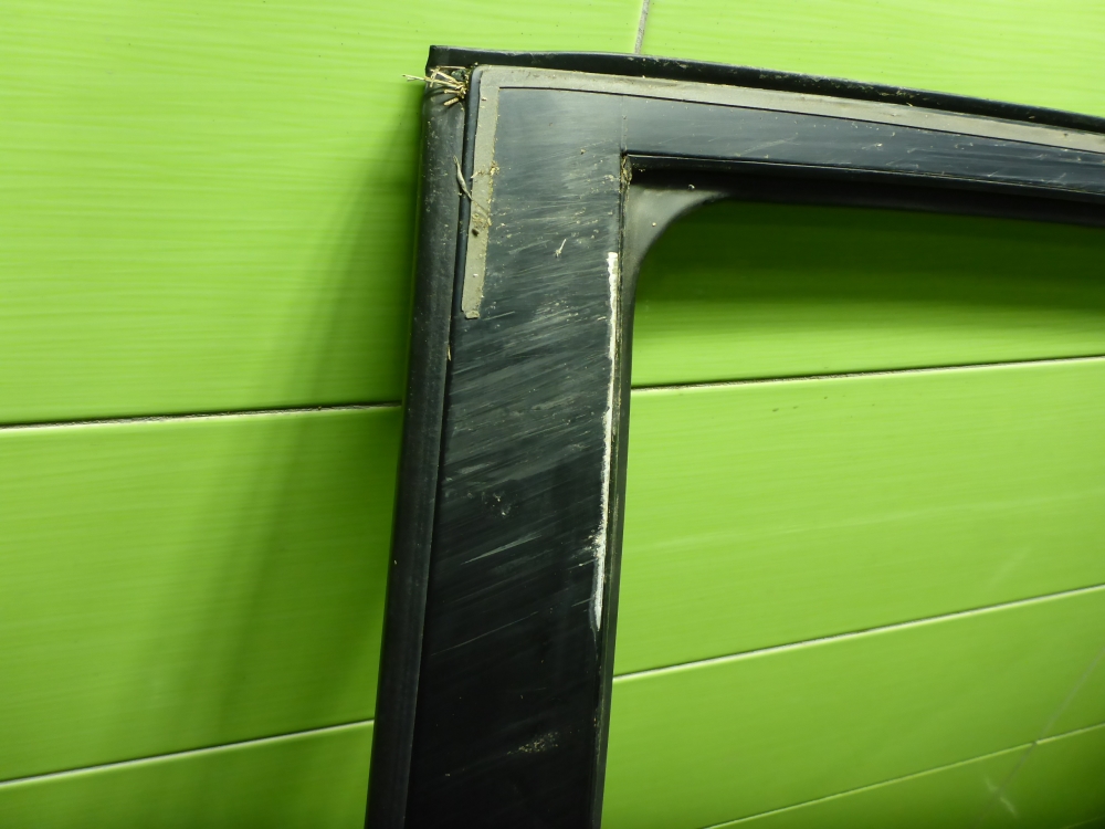 Дверь задняя левая