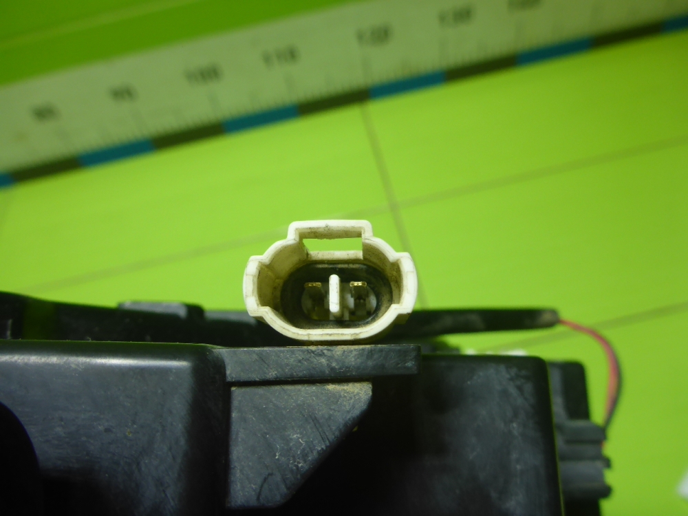 Фара противотуманная правая