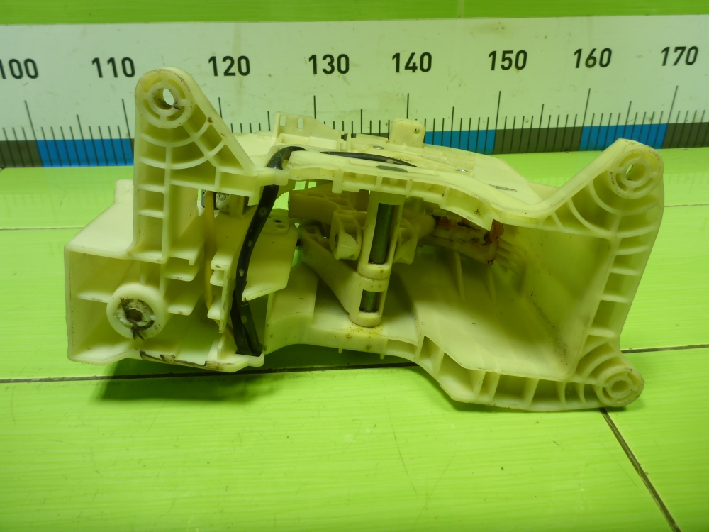 Кулиса МКПП / АКПП