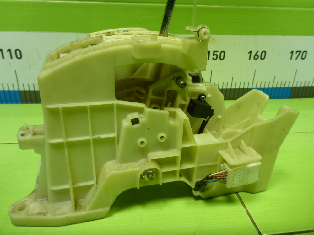 Кулиса МКПП / АКПП