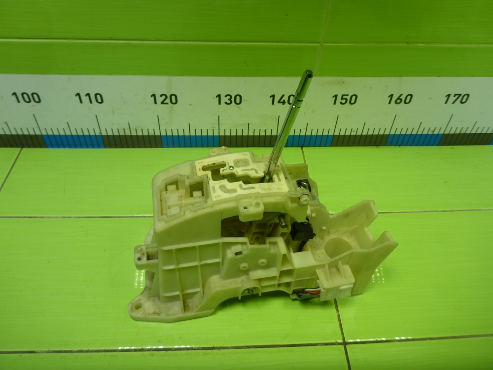 Кулиса МКПП / АКПП