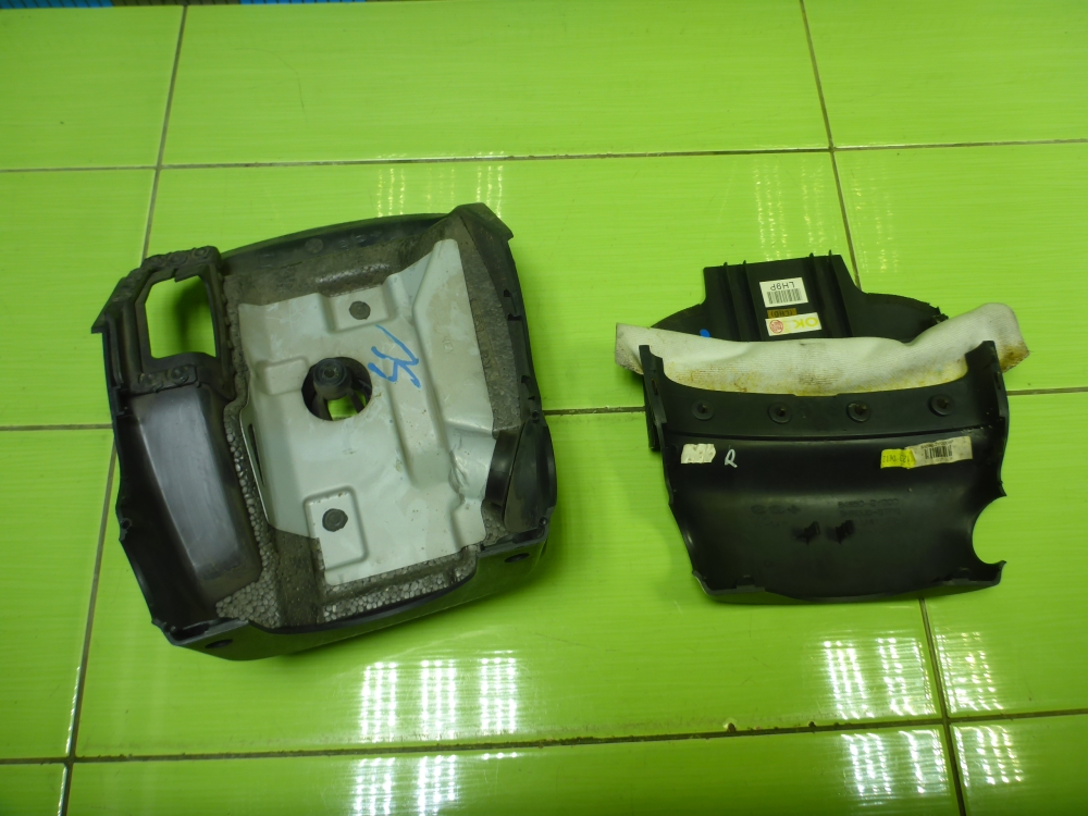 Кожух рулевой колонки