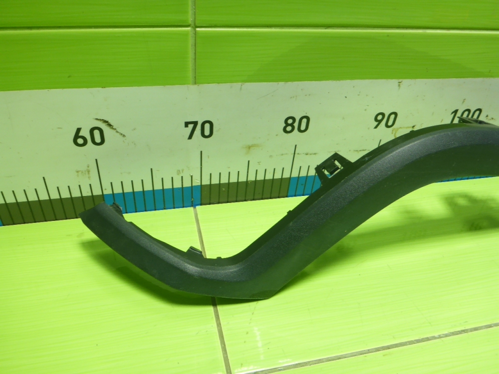 Накладка заднего крыла правого