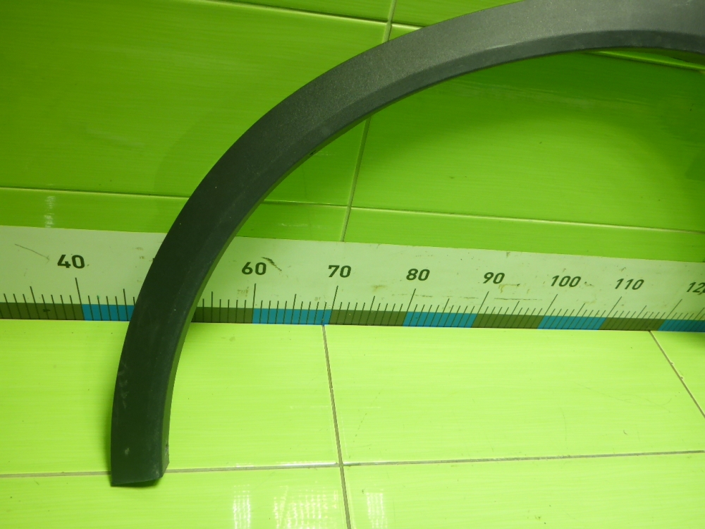 Накладка переднего крыла левого