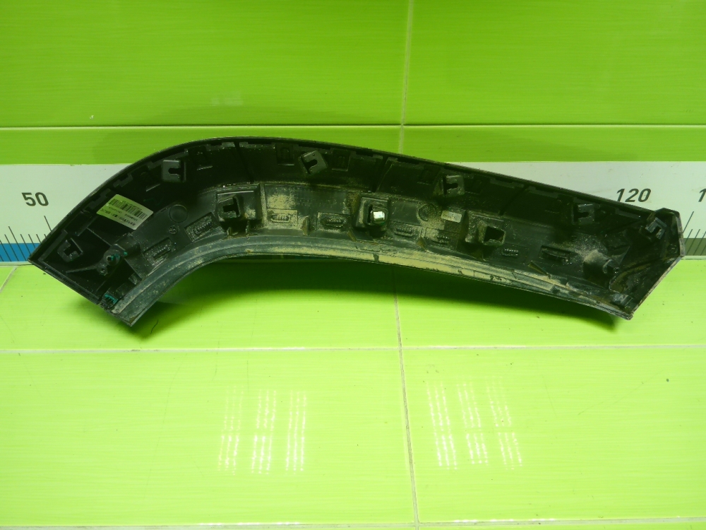 Накладка двери задней левой