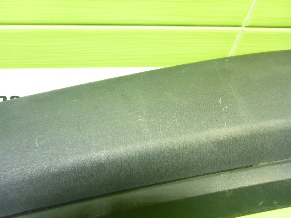 Накладка двери задней левой