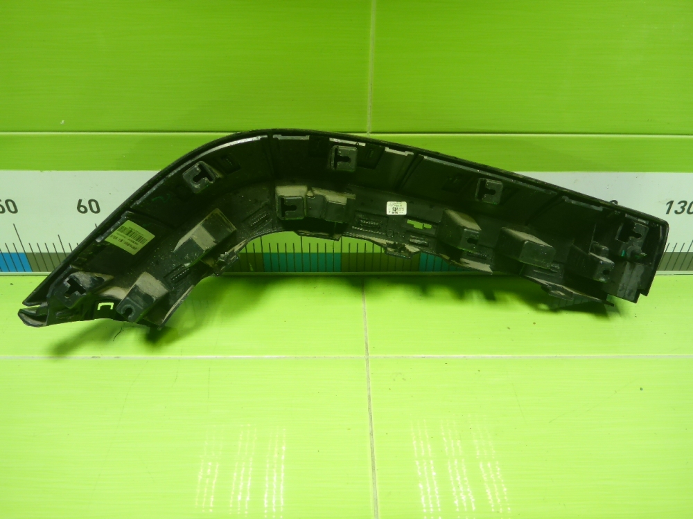 Накладка заднего крыла левого