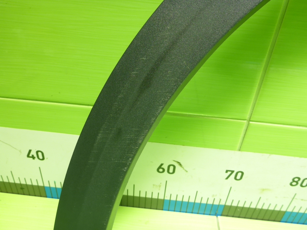 Накладка переднего крыла левого