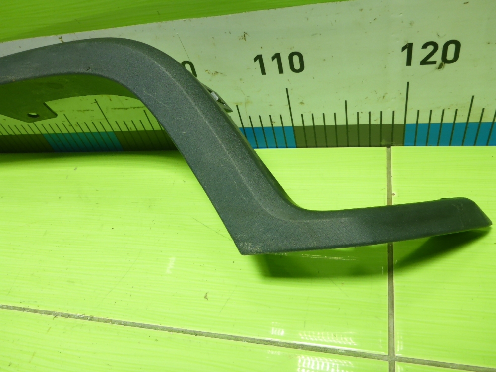 Накладка заднего крыла левого