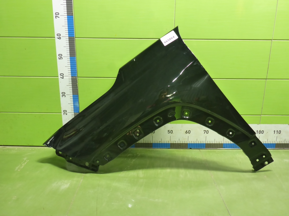 Крыло переднее левое