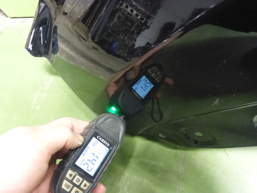 Крыло переднее левое