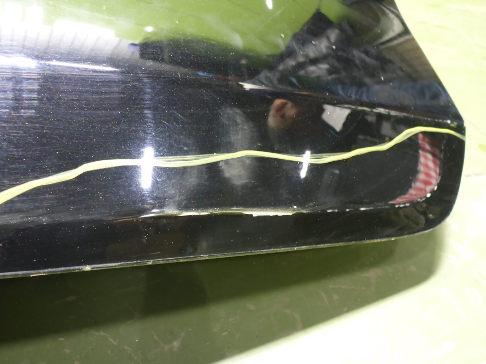 Дверь багажника