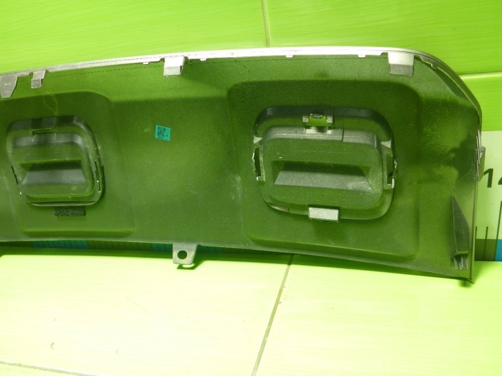 Накладка заднего бампера