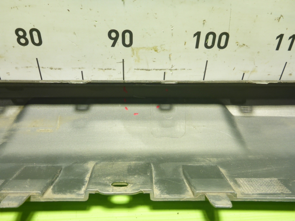 Накладка переднего бампера