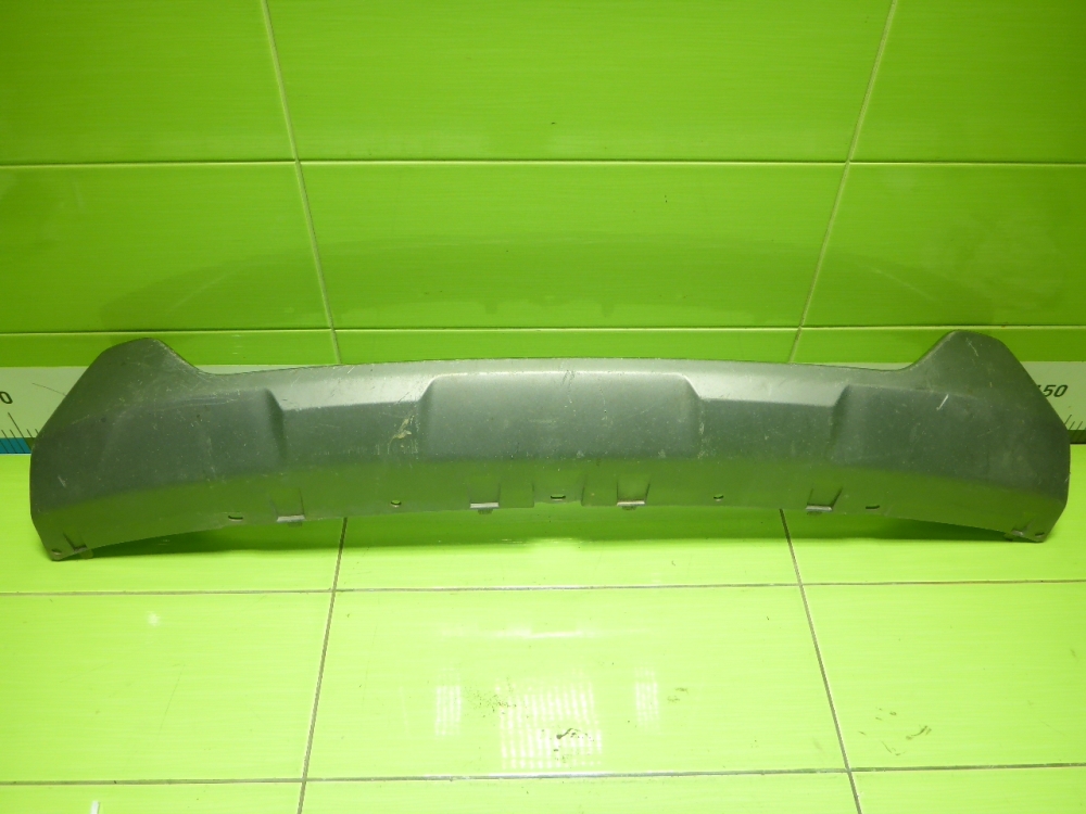 Накладка переднего бампера