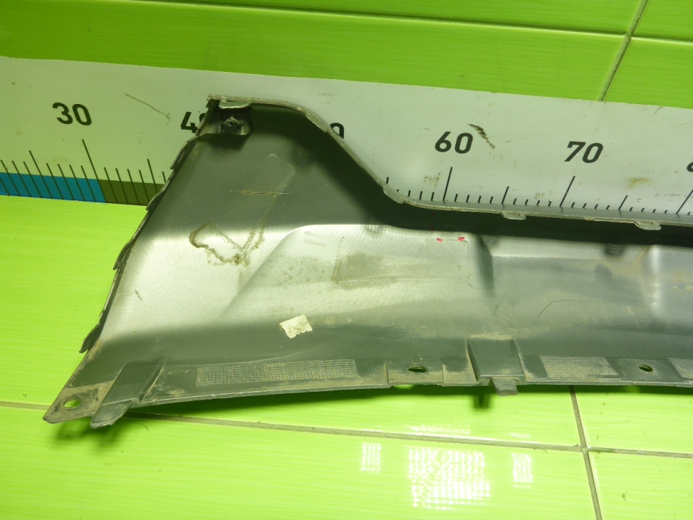 Накладка переднего бампера