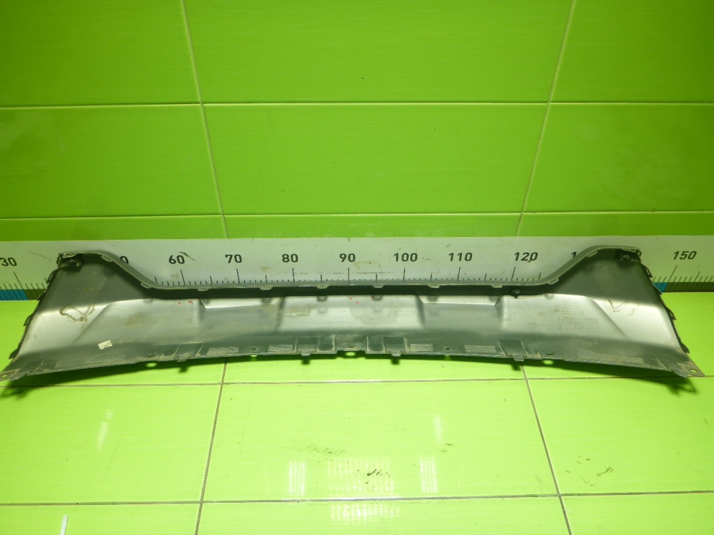 Накладка переднего бампера