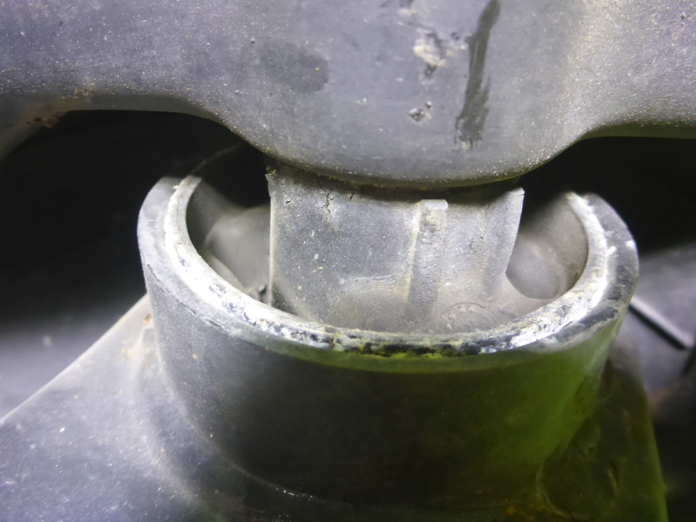 Рычаг задний продольный правый