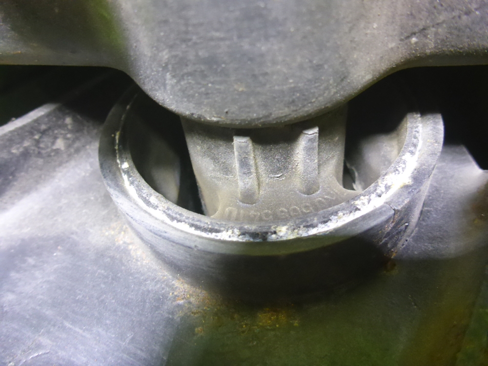 Рычаг задний продольный левый