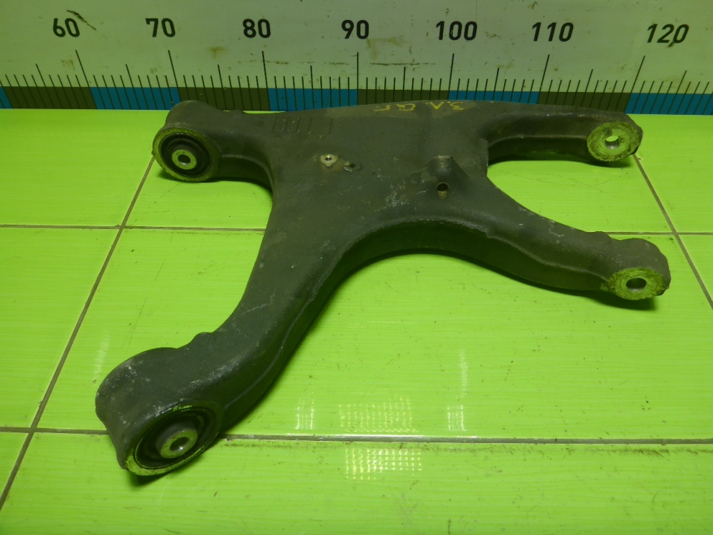 Рычаг задний нижний