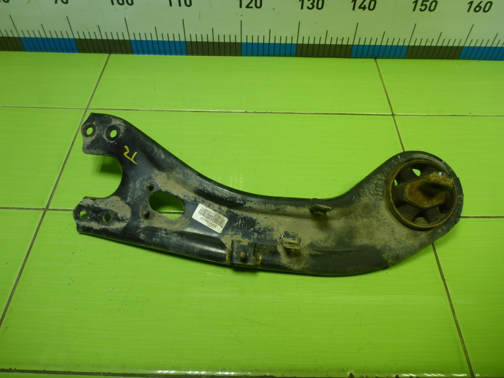 Рычаг задний продольный левый