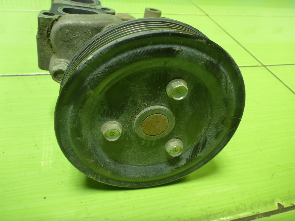 Насос водяной (помпа)