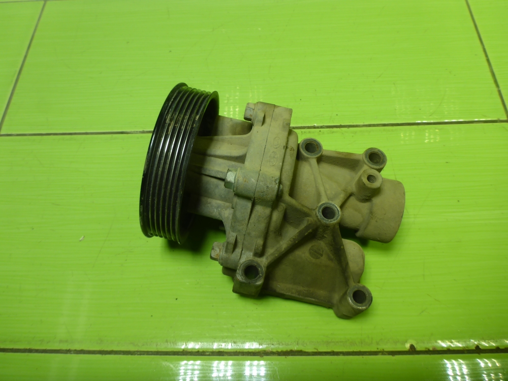 Насос водяной (помпа)