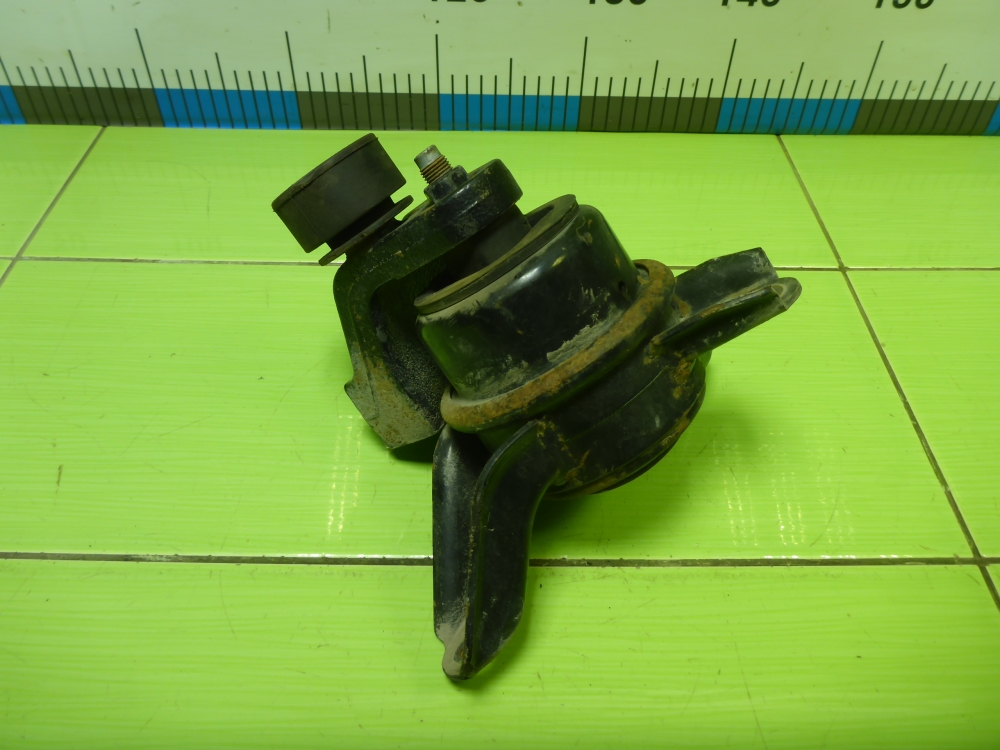 Опора двигателя правая