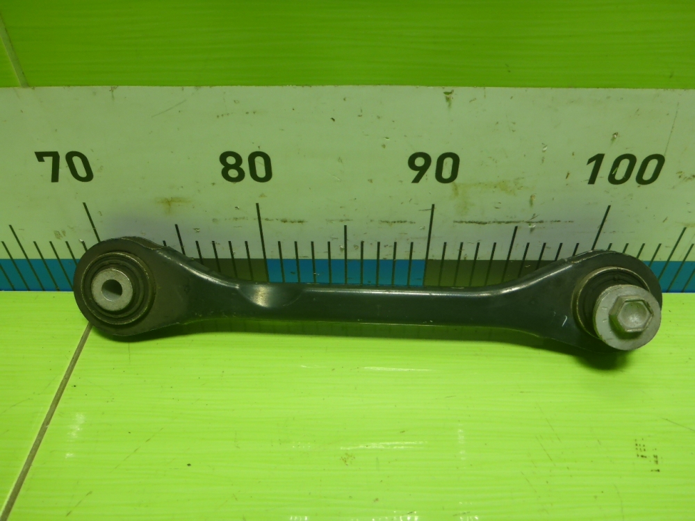 Тяга задняя поперечная