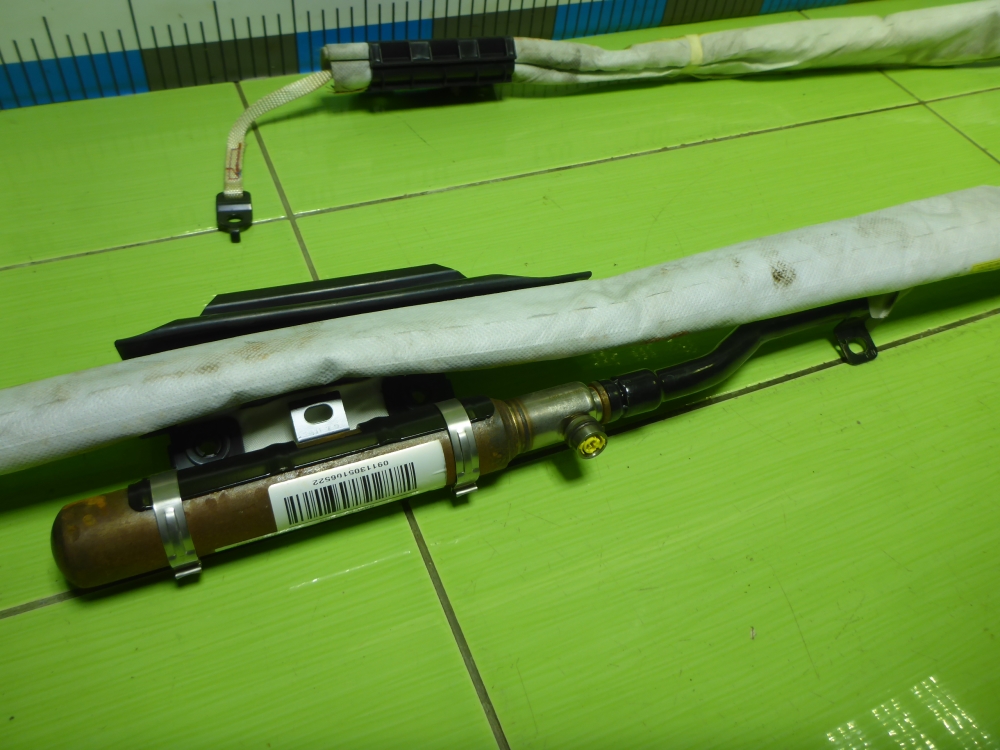 Подушка безопасности боковая (шторка)