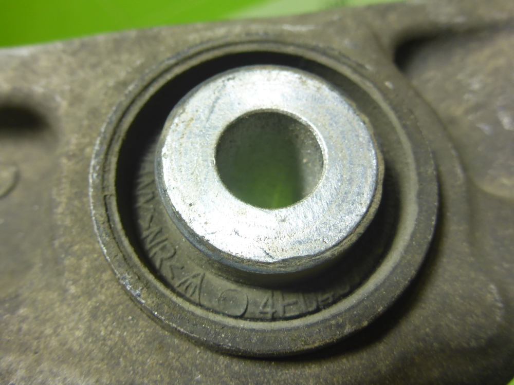 Рычаг передний нижний левый