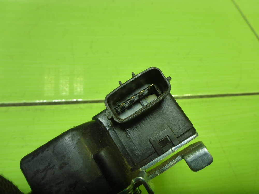 Замок багажника