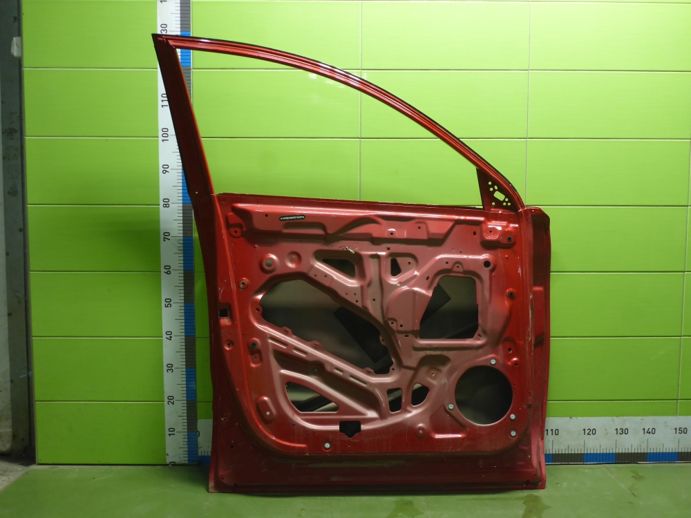 Дверь передняя левая