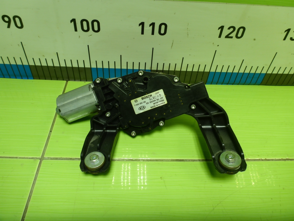 Моторчик стеклоочистителя задний