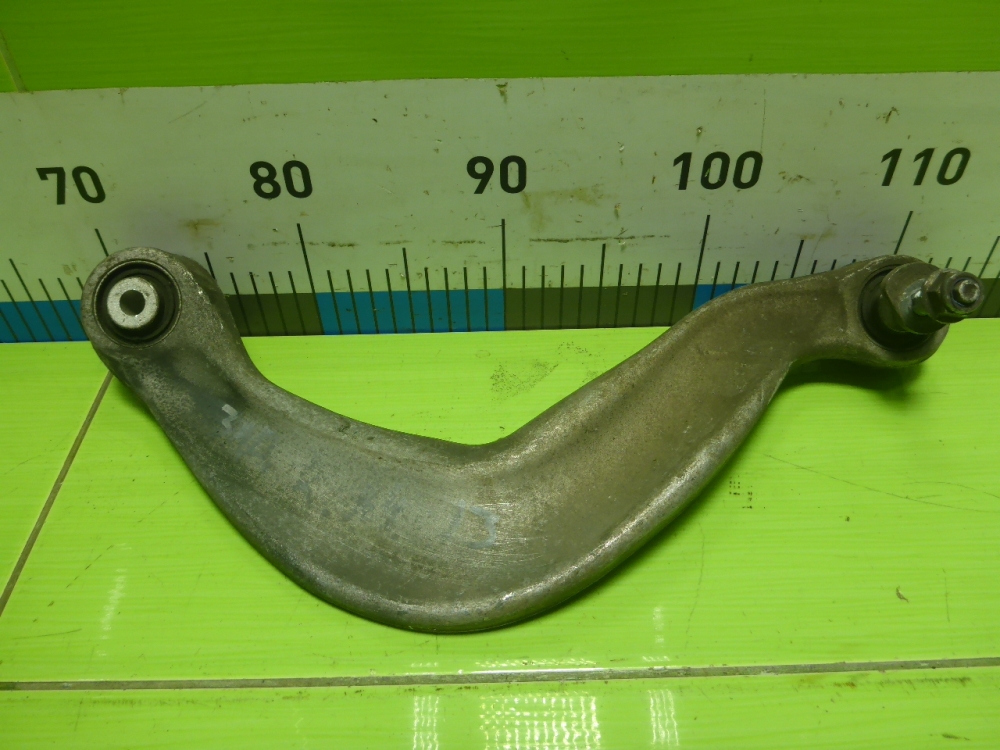 Рычаг задний верхний