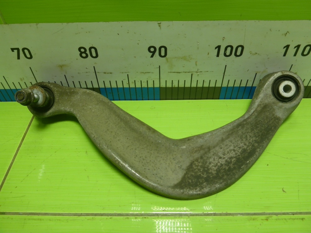 Рычаг задний верхний