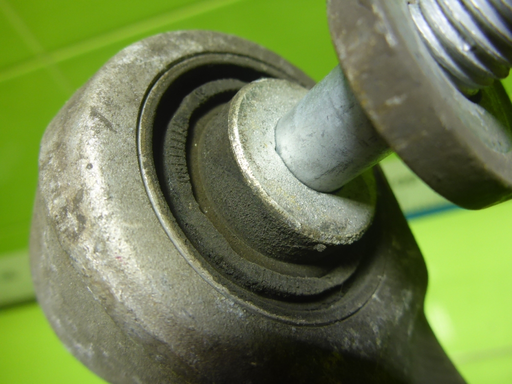 Рычаг задний верхний