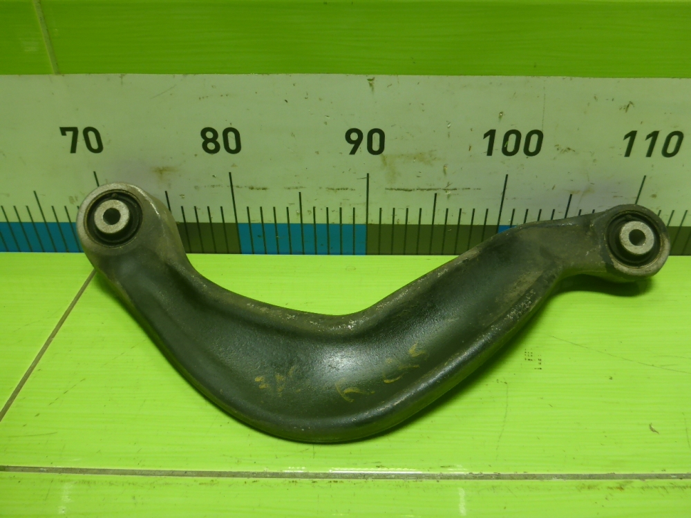 Рычаг задний верхний