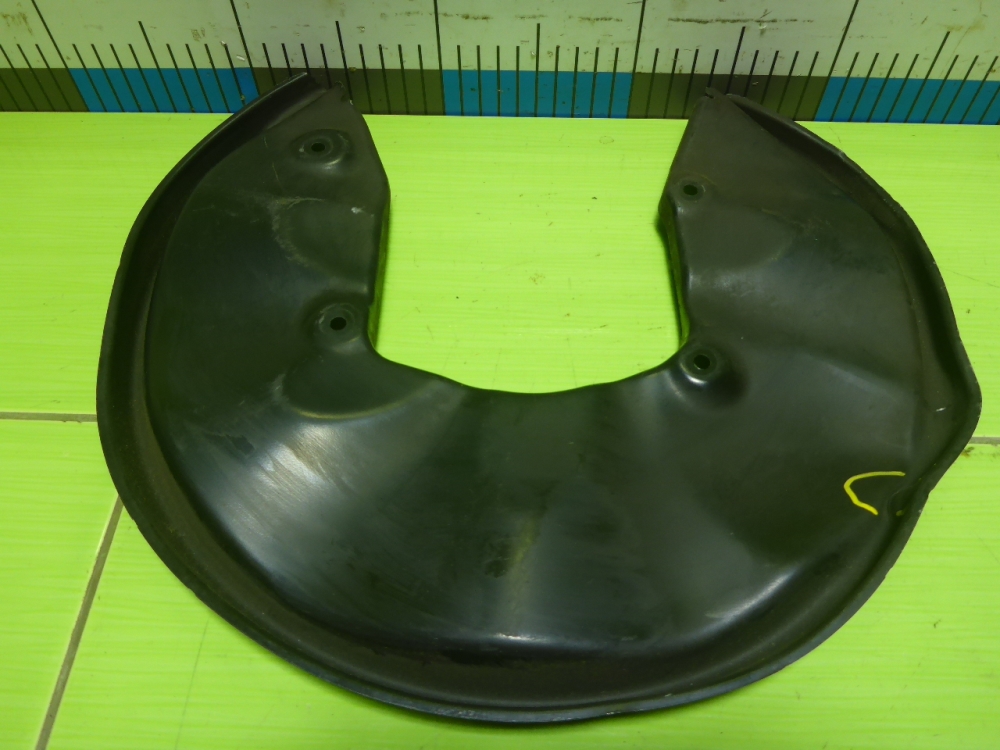 Щит опорный задний правый