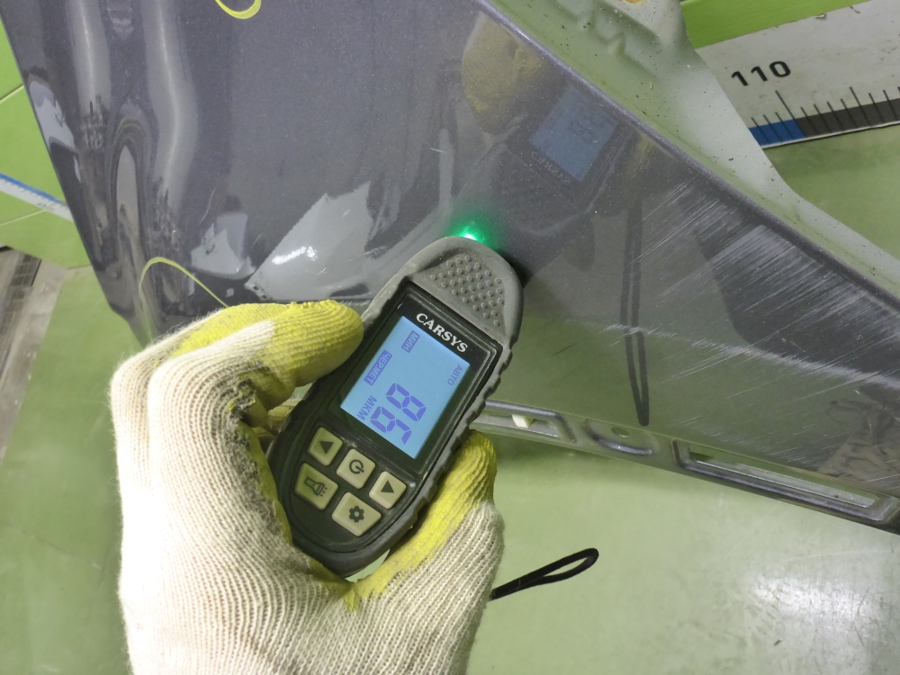 Крыло переднее левое