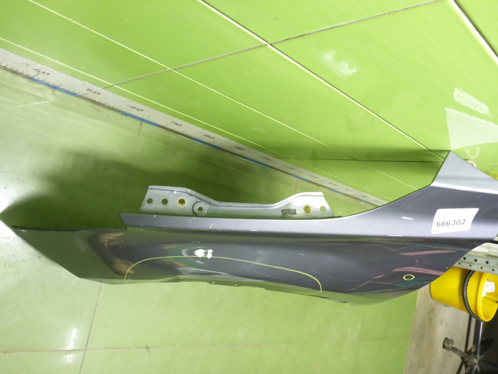 Крыло переднее левое