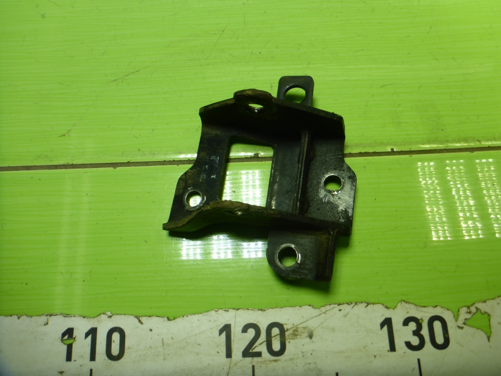 Кронштейн двигателя задний