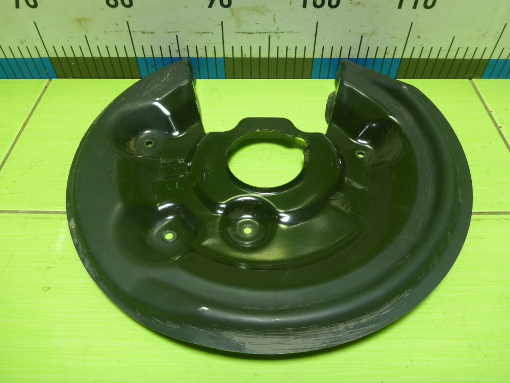 Щит опорный задний левый