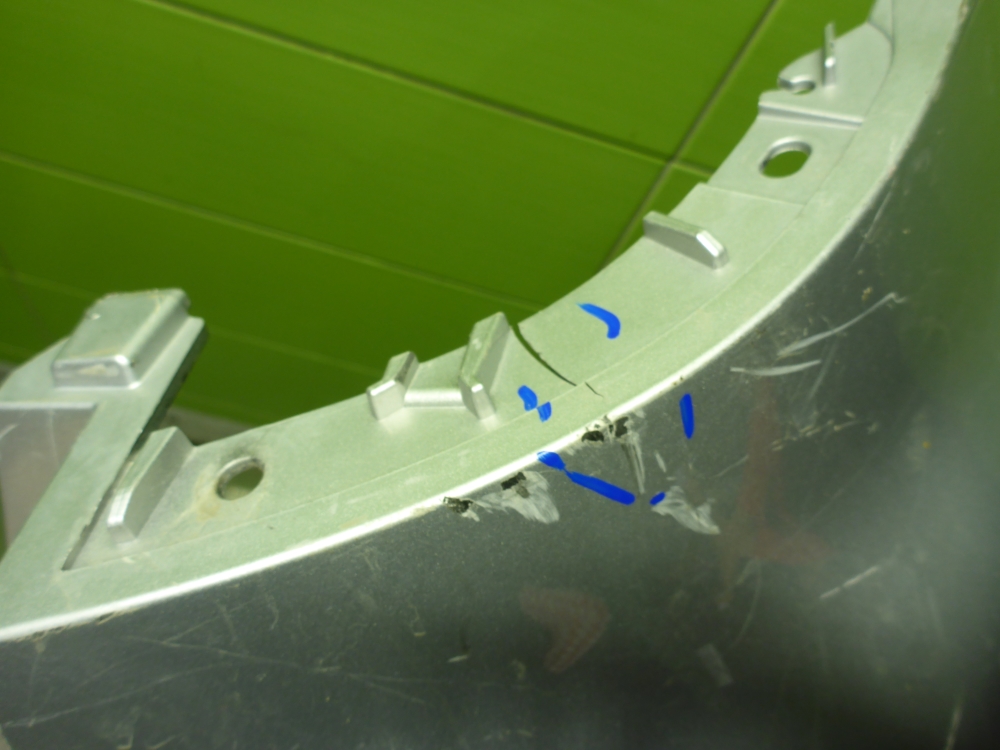 Бампер задний