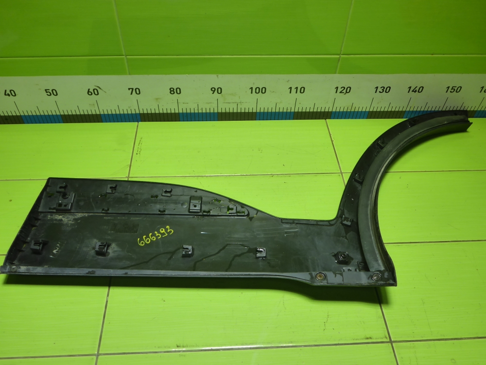 Накладка двери задней правой