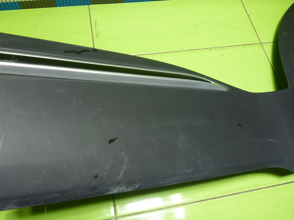 Накладка двери задней левой