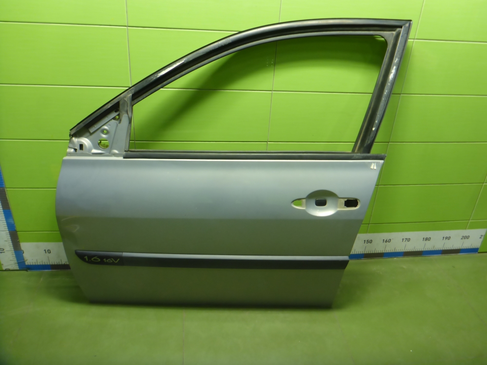 Дверь передняя левая