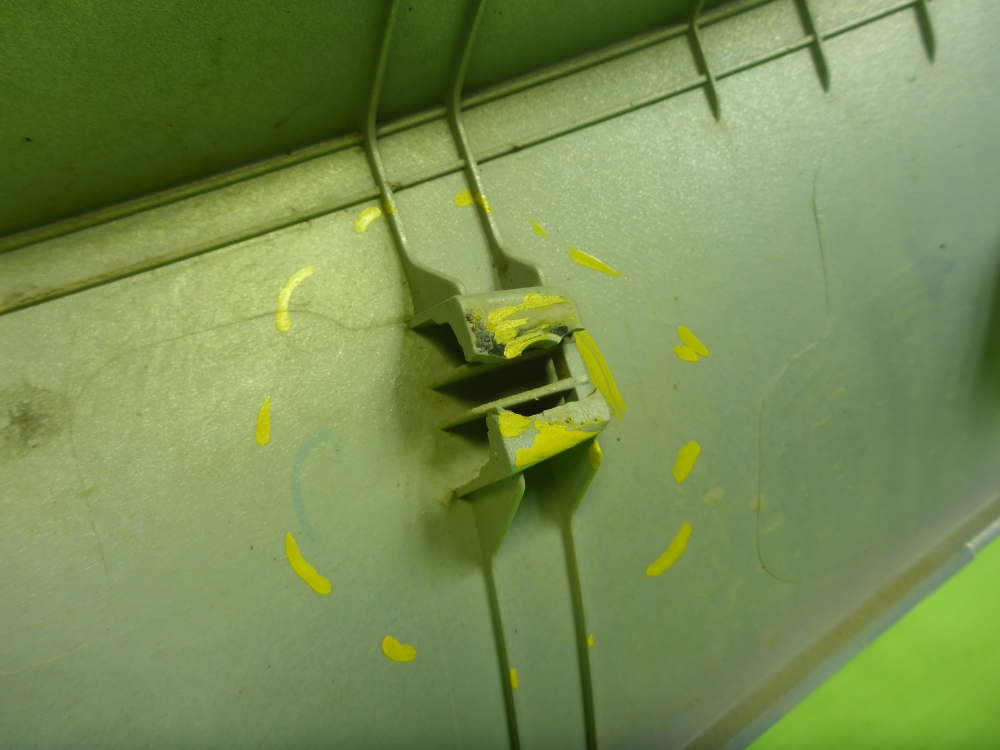 Накладка двери багажника